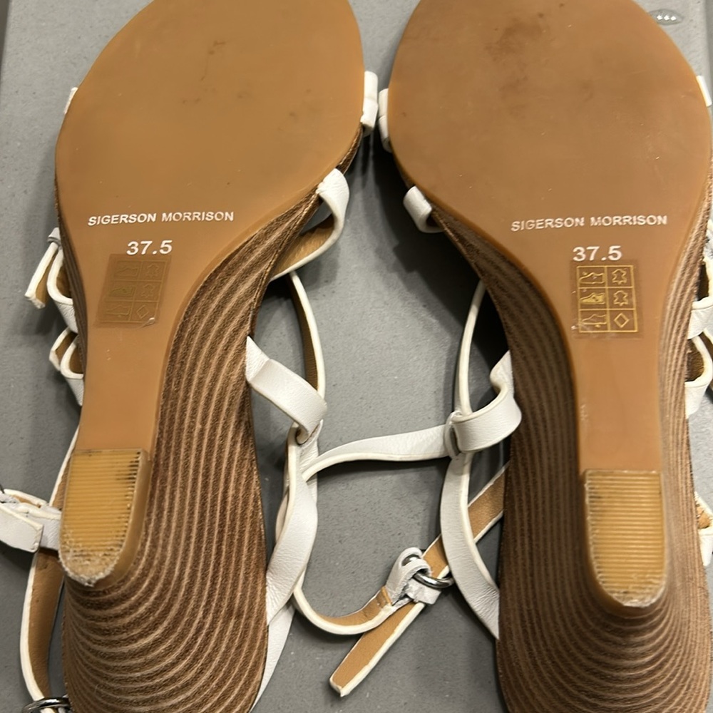Sigerson Morrison White Strappy Wedges - Picture 7 of 8